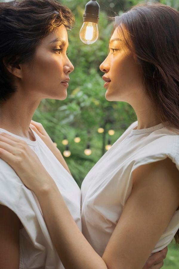 HHen Niê trở lại với tóc ngắn mà sao trông giống tomboyloichoi Ánh Dương đến lạ?-1