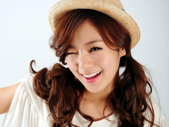 Tử vi thứ Ba ngày 27/8/2019 của 12 con giáp: Dần gặp xui xẻo chuyện tình duyên, Tý cẩn thận mối quan hệ đồng nghiệp