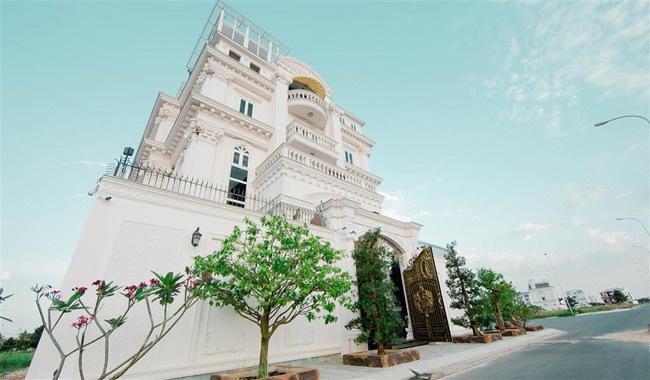 Soi phong thủy của 3 toà bạch dinh bề thế bậc nhất của sao Việt, bất ngờ phát hiện điểm đặc biệt-2