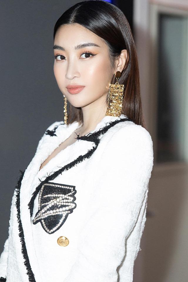 Hoa hậu Đỗ Mỹ Linh bị photographer đe dọa chỉ vì đến sự kiện muộn-5