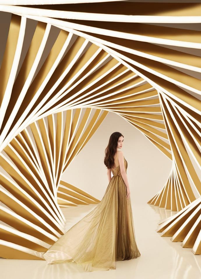 Vừa bị chê gầy trơ xương thiếu sức sống, Angela Baby lấy lại phong độ với bộ ảnh đẹp không góc chết-8