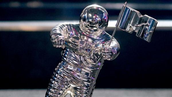 Vượt mặt Jonas Brothers, EXO, BlackPink,… BTS lập cú đúp tại lễ trao giải MTV VMAs 2019-1