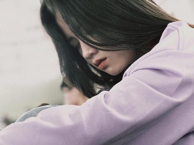 Bị chụp lén, 10X phát khóc vì dân mạng chỉ trích diễn sâu-1