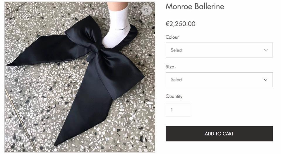 Tín đồ yêu nơ không thể ngó lơ: đôi giày gần 60 triệu đang hot nhất mạng xã hội với chiếc nơ siêu to khổng lồ-3