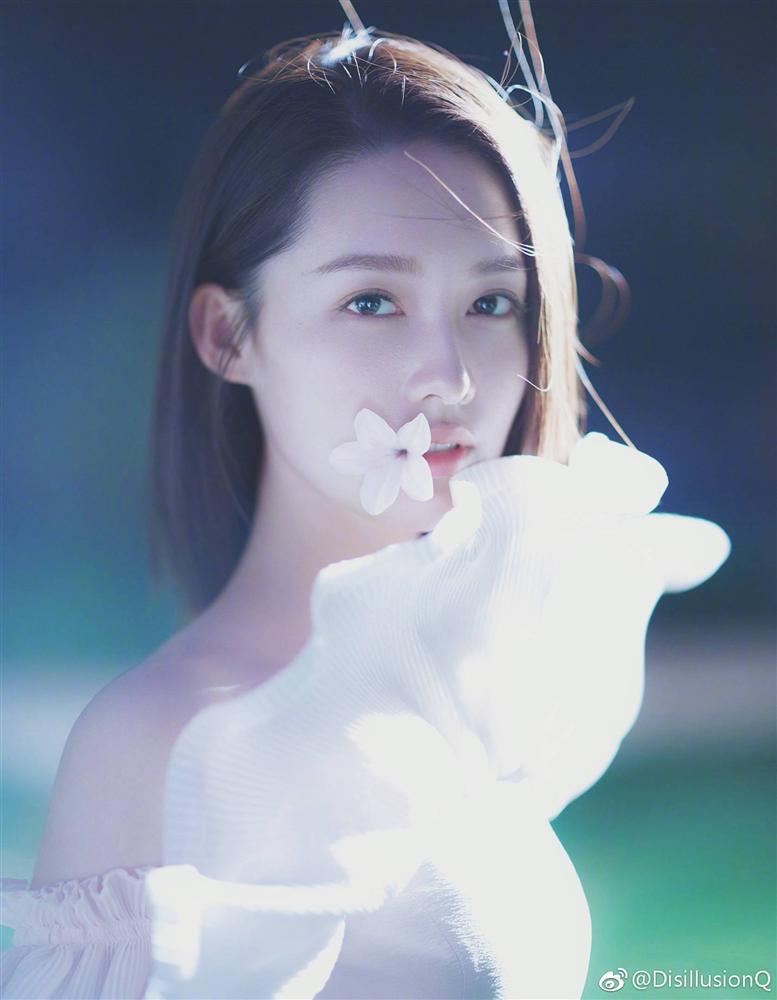 5 mỹ nhân có thế lực chống lưng nhưng mãi chẳng thể thành sao hạng A-1