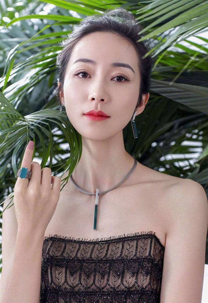 5 mỹ nhân có thế lực chống lưng nhưng mãi chẳng thể thành sao hạng A-4