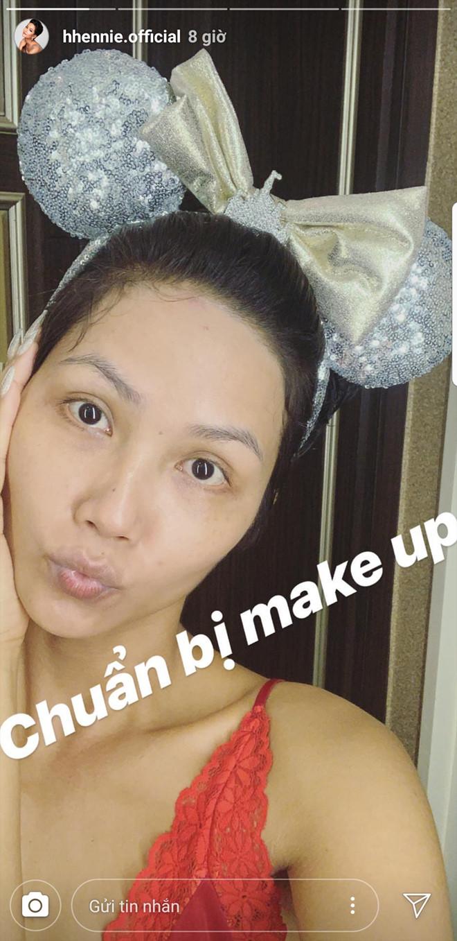 Hoa hậu HHen Niê bỏ chạy tán loạn khi phát hiện có người quay lén khoảnh khắc mặt mộc-7