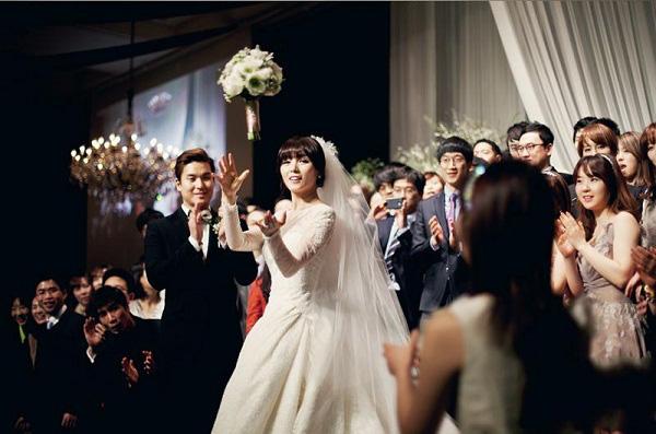 Người tình phụ bạc theo con gái giám đốc, tôi khiến anh ta có đám cưới không thể quên-1