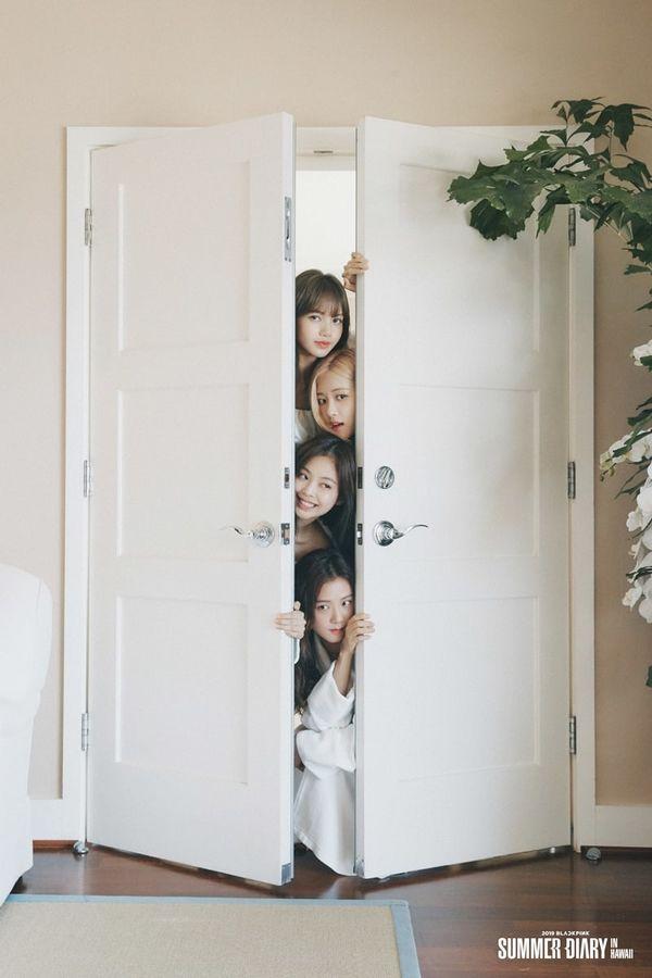 Không phải quay MV comeback, BlackPink đến Hawaii để chuẩn bị cho bộ sách ảnh mới toanh-1