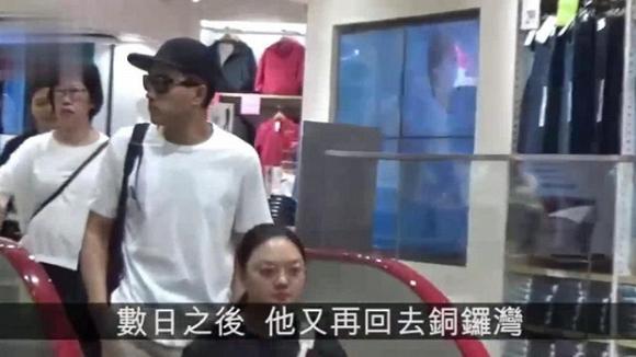 Sự thật Lưu Khải Uy và Dương Mịch cùng chăm con sau ly hôn là đồng loạt mất hút trong ngày khai giảng của Tiểu Gạo Nếp?-3