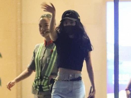 Dương Mịch bị báo Trung Quốc chỉ trích vì quỵt tiền từ thiện-3