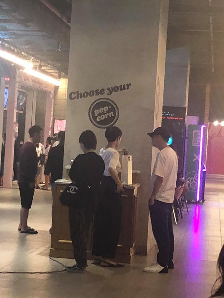 Lộ ảnh đi xem phim tối muộn, Bùi Anh Tuấn - Hiền Hồ chối sao được nghi án hẹn hò?-1