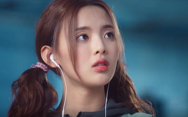 Phim mới của mỹ nữ bất tài Dương Siêu Việt được đánh giá cao-1