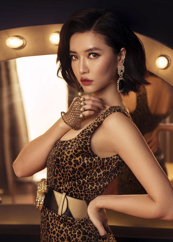 Bích Phương đụng hàng cả Ngọc Trinh và Chi Pu trong MV Đi đu đưa đi: phe toàn lá ít xôi thắng hay phe xôi thịt thắng đây?-11