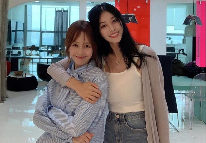 Cuộc sống hiện tại của nữ diễn viên bị chồng bạo hành suốt 32 năm-3