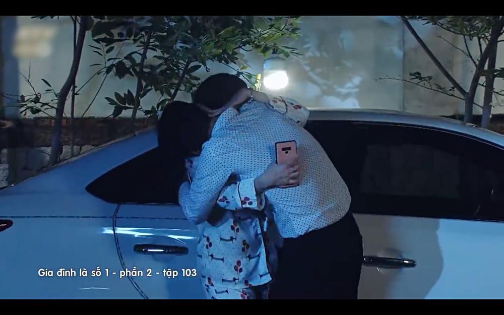 Diệu Nhi làm bà trùm khu phố khi trừng trị tên biến thái thích khoe hàng-6