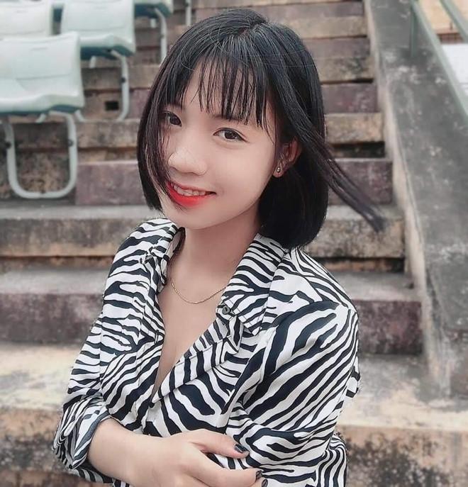 Các nữ cầu thủ bóng đá Việt gây thương nhớ nhờ vẻ ngoài xinh xắn-5