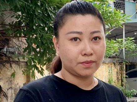 Đại úy Lê Thị Hiền tố 2 mẹ con bị giam lỏng, hàng không nói 'hiểu lầm'