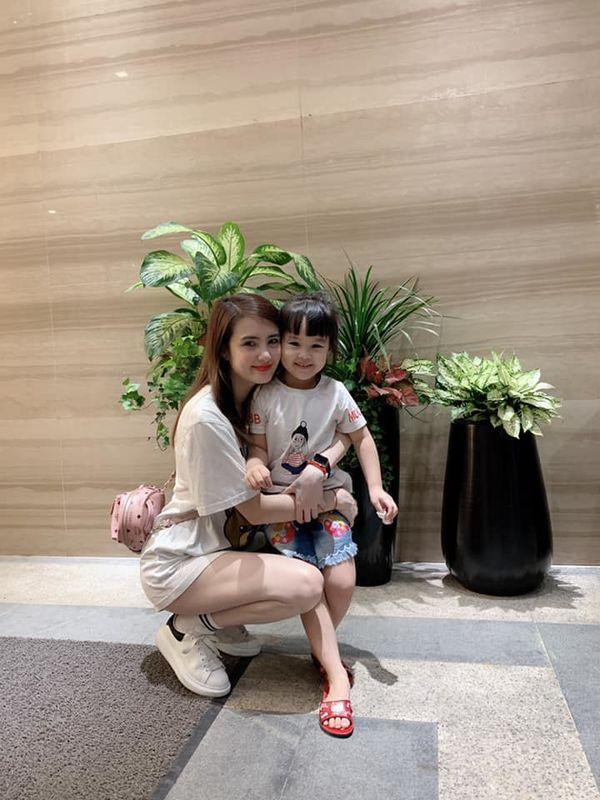 Em gái Công Vinh lần đầu tiết lộ về cú sốc ly hôn 7 năm trước-2