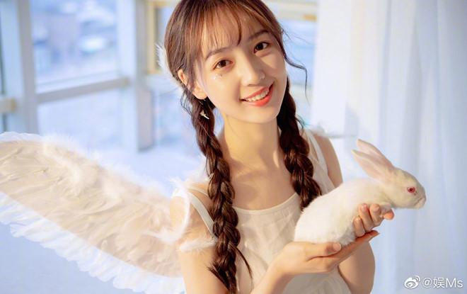 Đường Tăng Ngô Diệc Phàm lần đầu bị lộ ảnh hẹn hò-2