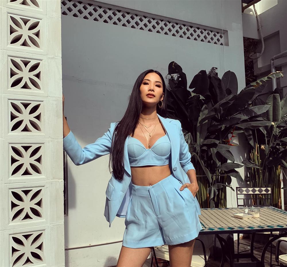 Bản tin Hoa hậu Hoàn vũ 30/8: Hoàng Thùy lên đồ xuất sắc chặt dàn đối thủ không chừa một ai-2