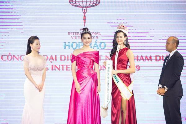 Á hậu Tường San chính thức đại diện Việt Nam dự thi Miss International 2019-3