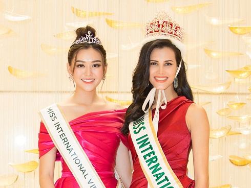 Nguyễn Tường San là ứng cử viên số 1 cho vương miện Hoa hậu Quốc tế 2019-6