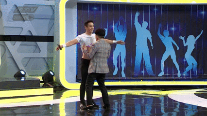 Lần đầu được chiêm ngưỡng Nam vương cởi áo khoe body, Midu thú nhận mê trai nhưng cứ thích giả nai-1