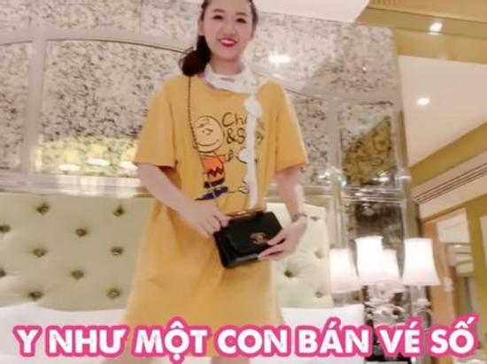 Trấn Thành so sánh Hari Won với 'con bán vé số' khi đập hộp túi hàng hiệu chồng tặng bằng...răng