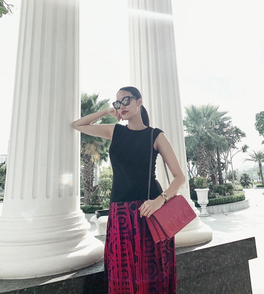 Sau thời gian bị soi bầu như không, Lan Khuê lần đầu tiên để lộ vòng 2 phình to trông thấy-8