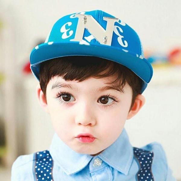 Nhóc tì từng được mệnh danh bé trai đẹp nhất thế giới giờ ra sao?-1