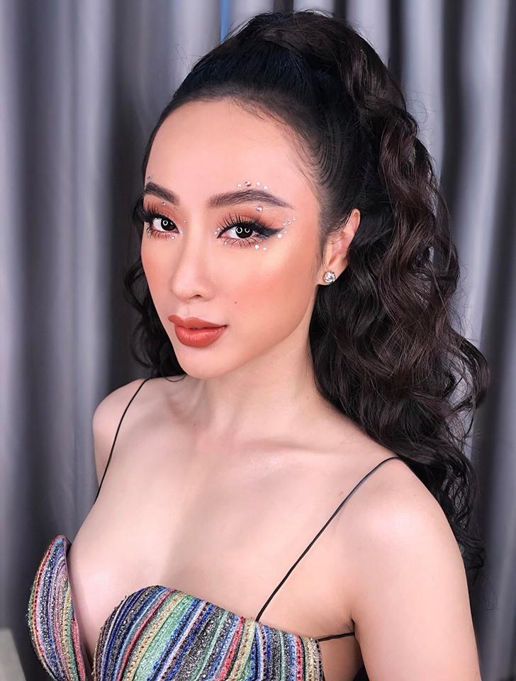 Angela Phương Trinh bất ngờ hở bạo, tái xuất đường đua sexy sau thời gian khoác áo nâu sòng-8