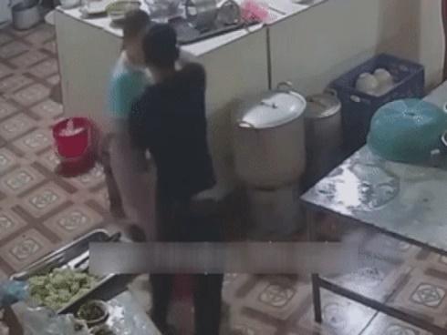 Gã thuê côn đồ tạt axit nữ phụ bếp với giá 10 triệu là ai?-2