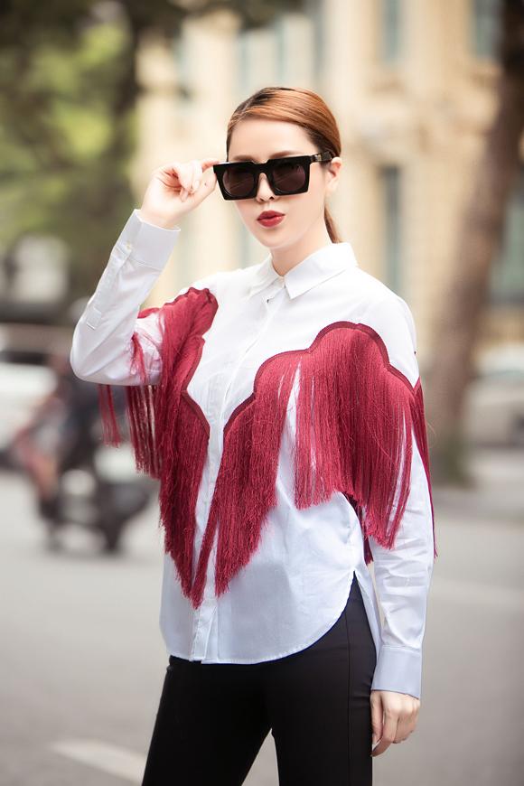 Quế Vân gây choáng khi mặc thả rông ra phố, trang phục chỉ mang tính minh họa-5