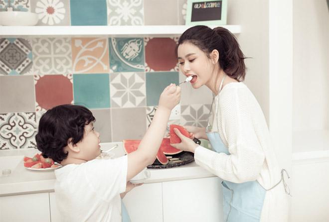 Lý do gì khiến một loạt mẹ đơn thân của showbiz Việt chưa chịu đi thêm bước nữa?-2