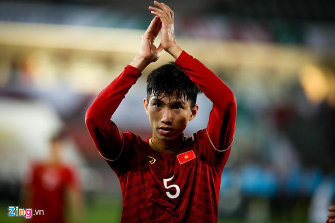 Văn Hậu chưa sang Hà Lan, dân mạng đã vào fanpage Heerenveen chúc mừng-1