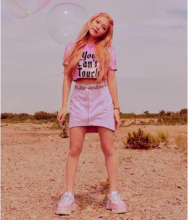 Red Velvet ăn gian chiều cao với loạt giày đế bự-5