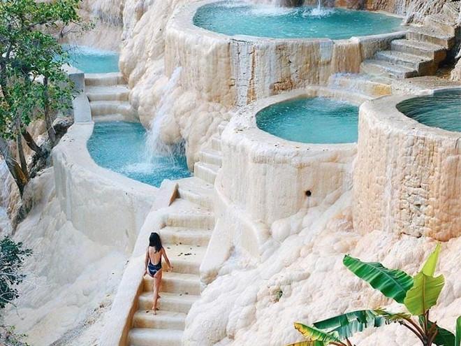 Kỳ lạ ngọn núi lửa hình mắt người ở Nga-7