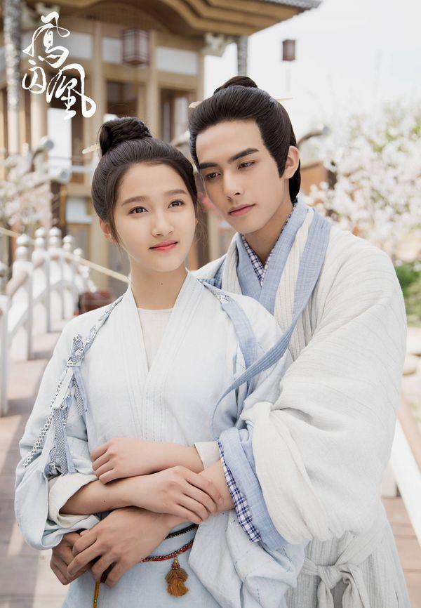 Tống Uy Long và mối nhân duyên trời định với những sao nữ lớn tuổi-3