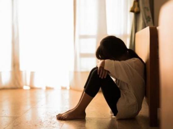 Người tình bỏ trốn trong lúc tôi bị vợ anh đánh ghen