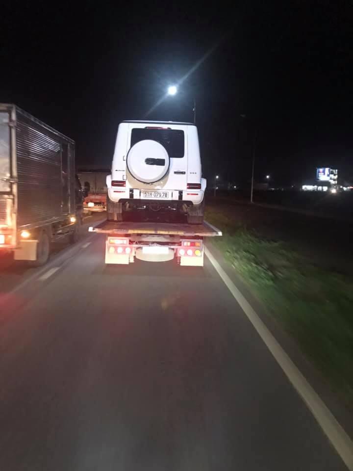 Thay hẳn màu sơn siêu xe 80 tỷ phục vụ đám cưới con gái nhưng caption mặn hơn muối của Minh Nhựa mới gây sốc-7