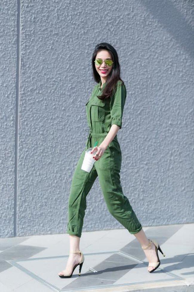 Bà xã Công Vinh, Mạc Hồng Quân mê mặc hở, phô trọn dáng gợi cảm, nuột nà-9