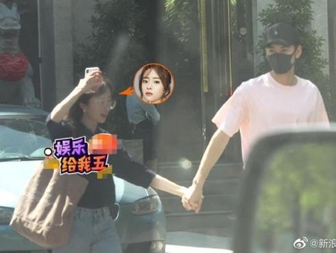 Trần Tinh Húc khoe cơ bụng 6 múi, hoàn hảo ra sao mà netizen nhận xét đẹp như tượng tạc?-9