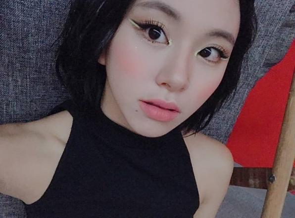 Không còn mê trang điểm sương sương, loạt nữ Idol Kpop nổi loạn với phong cách eye makeup chói lóa-17
