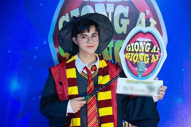 Chân dung trai đẹp được Trấn Thành đòi gả cho Erik sau màn song ca cực đỉnh tại Giọng Ải Giọng Ai-1