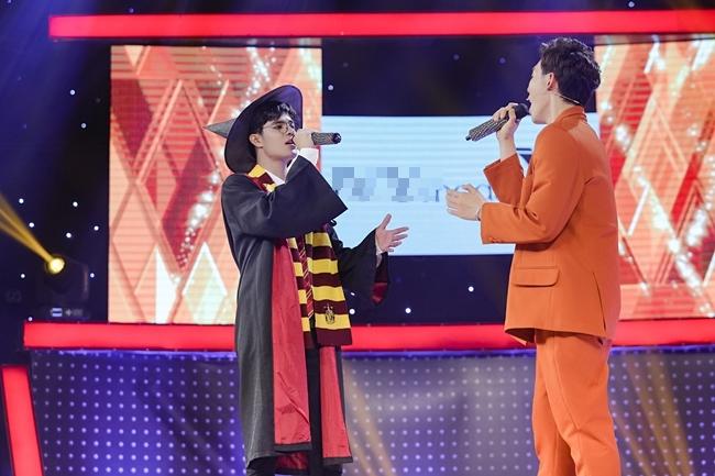 Chân dung trai đẹp được Trấn Thành đòi gả cho Erik sau màn song ca cực đỉnh tại Giọng Ải Giọng Ai-3