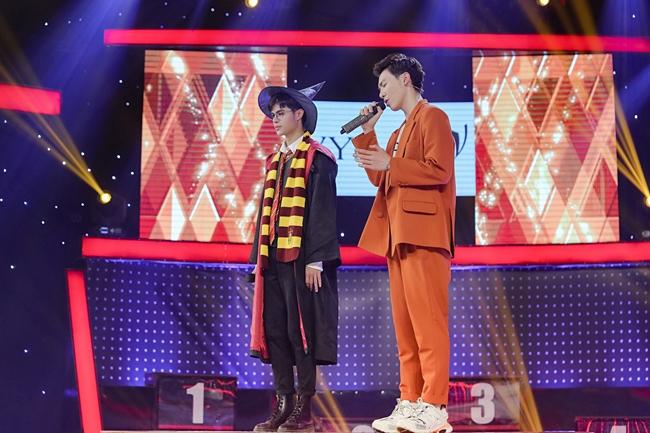 Chân dung trai đẹp được Trấn Thành đòi gả cho Erik sau màn song ca cực đỉnh tại Giọng Ải Giọng Ai-4