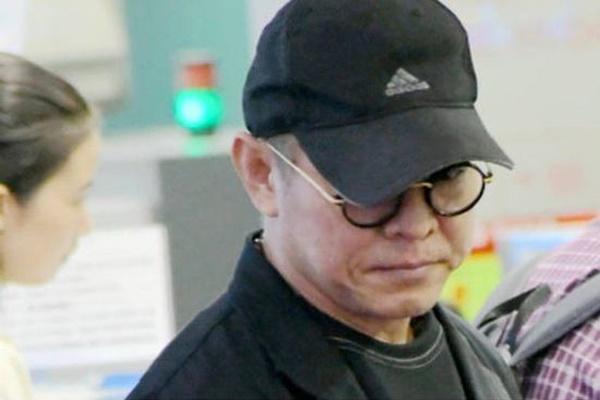 Sao Hoa ngữ giàu nứt đố đổ vách vẫn chịu thua bệnh tật, thương tích-6