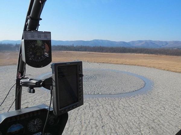 Kỳ lạ ngọn núi lửa hình mắt người ở Nga-6