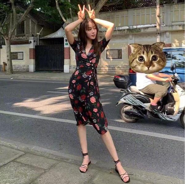 Mỹ nhân Địch Lệ Nhiệt Ba khoe đường cong trong loạt ảnh đời thường-1